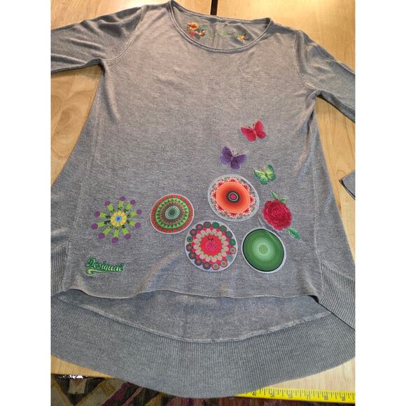 Desigual silk Gray knit sweater Applique detail size small long sleeve - Picture 2 of 9